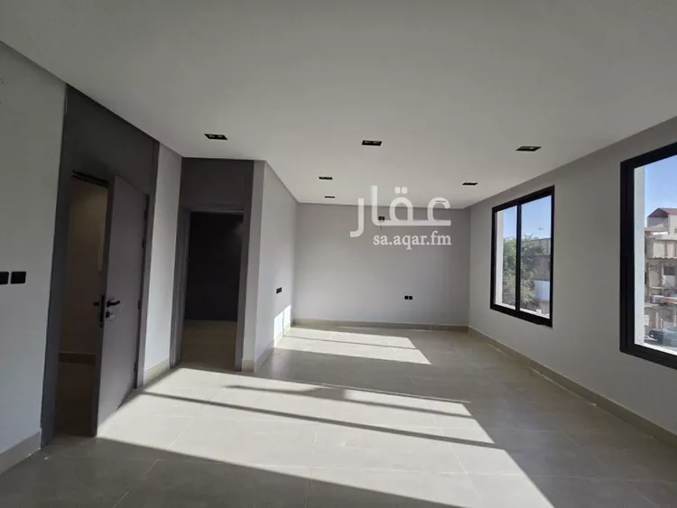 فيلا للبيع في شارع الخزرج, حي طويق, مدينة الرياض, منطقة الرياض 8