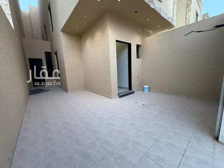 Floor for Sale in Riyadh Tuwaiq صورة 4