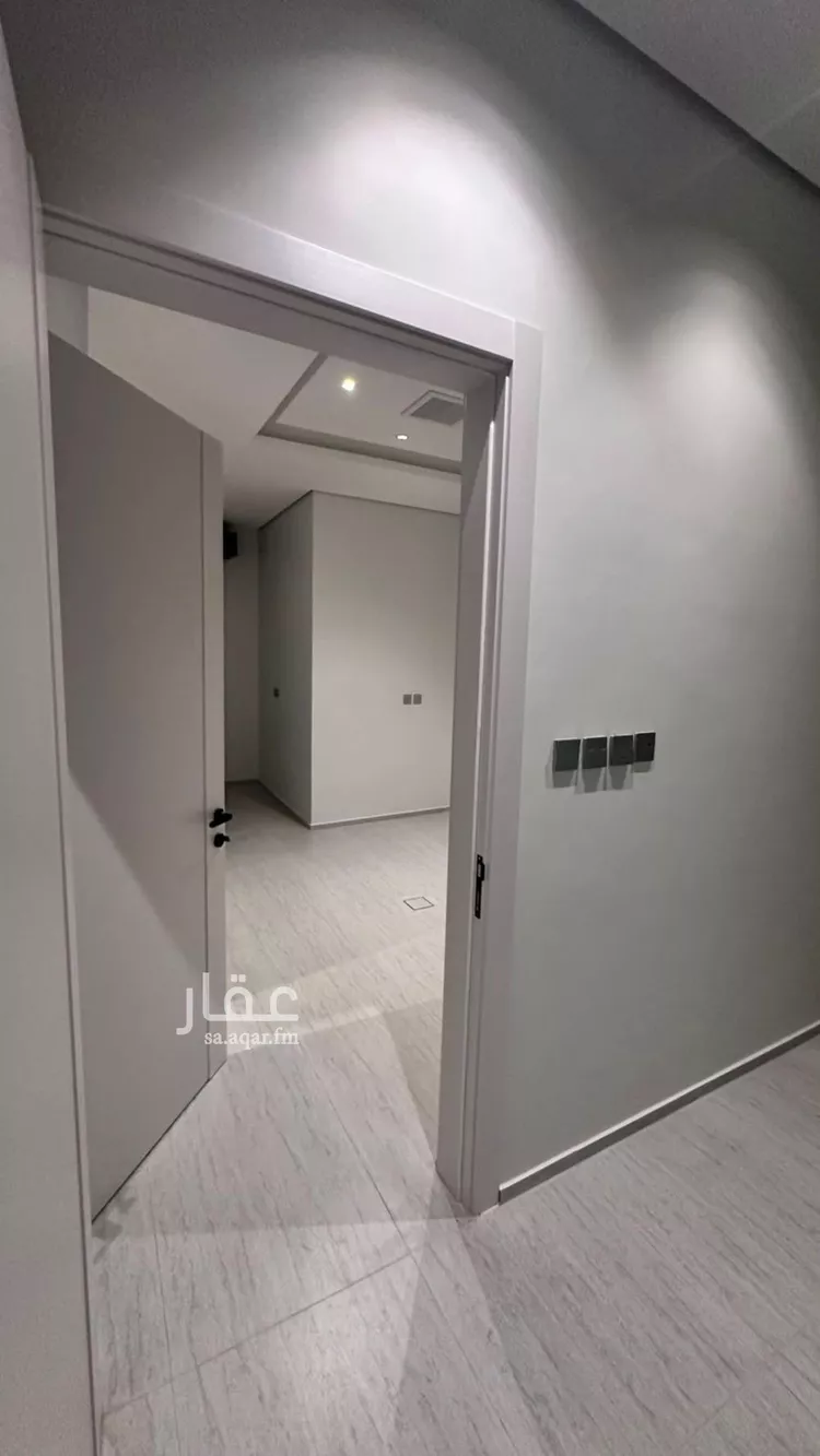 Floor for Sale in Riyadh Al Arid 12
