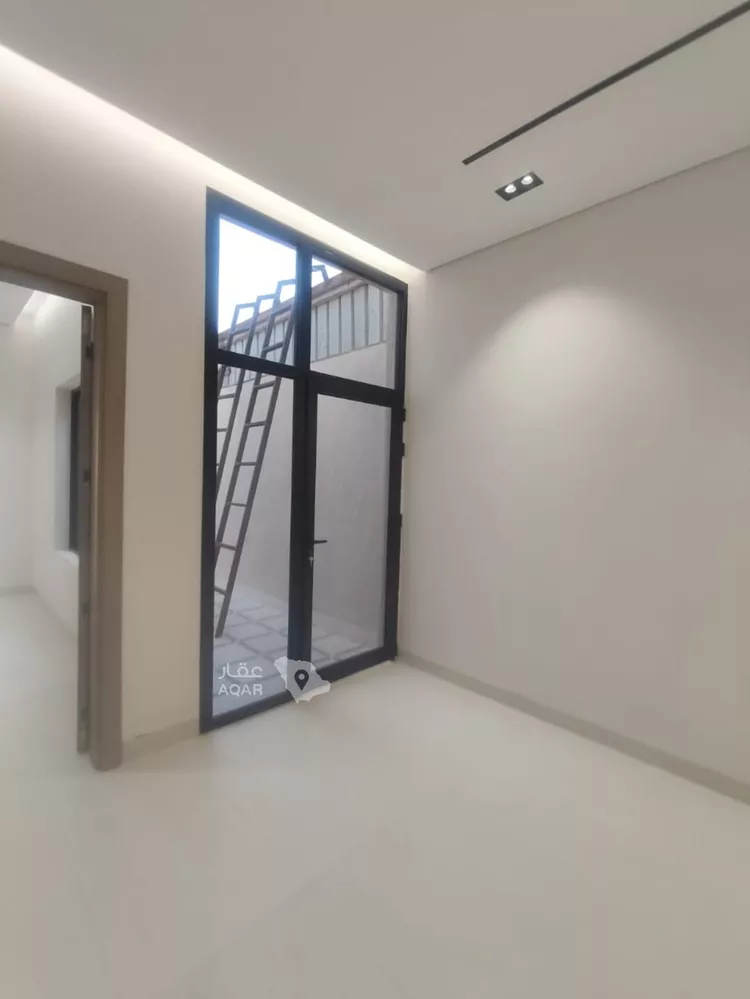 Floor for Sale in Riyadh Sultanah 13