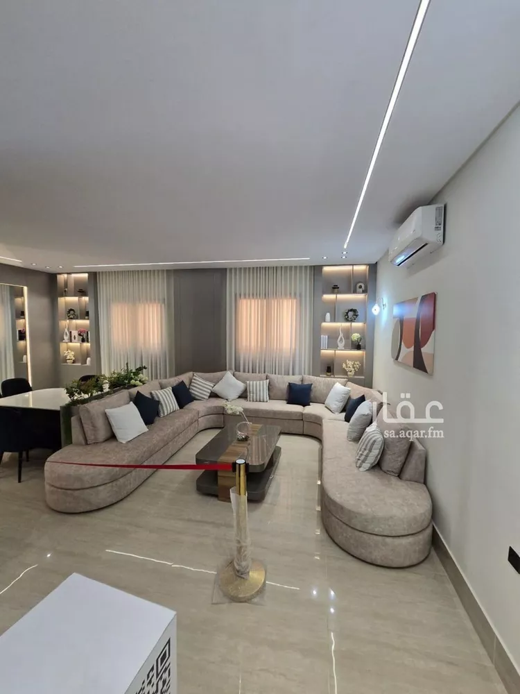 فيلا للبيع في شارع الحسن بن دينار, حي عكاظ, مدينة الرياض, منطقة الرياض 19