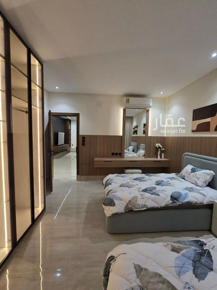 فيلا للبيع في شارع الحسن بن دينار, حي عكاظ, مدينة الرياض, منطقة الرياض 12