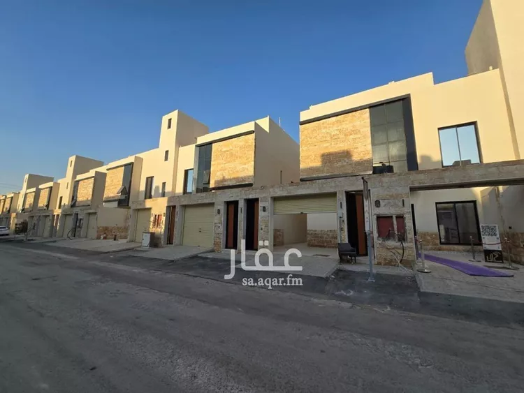 فيلا للبيع في شارع الحسن بن دينار, حي عكاظ, مدينة الرياض, منطقة الرياض صورة 5