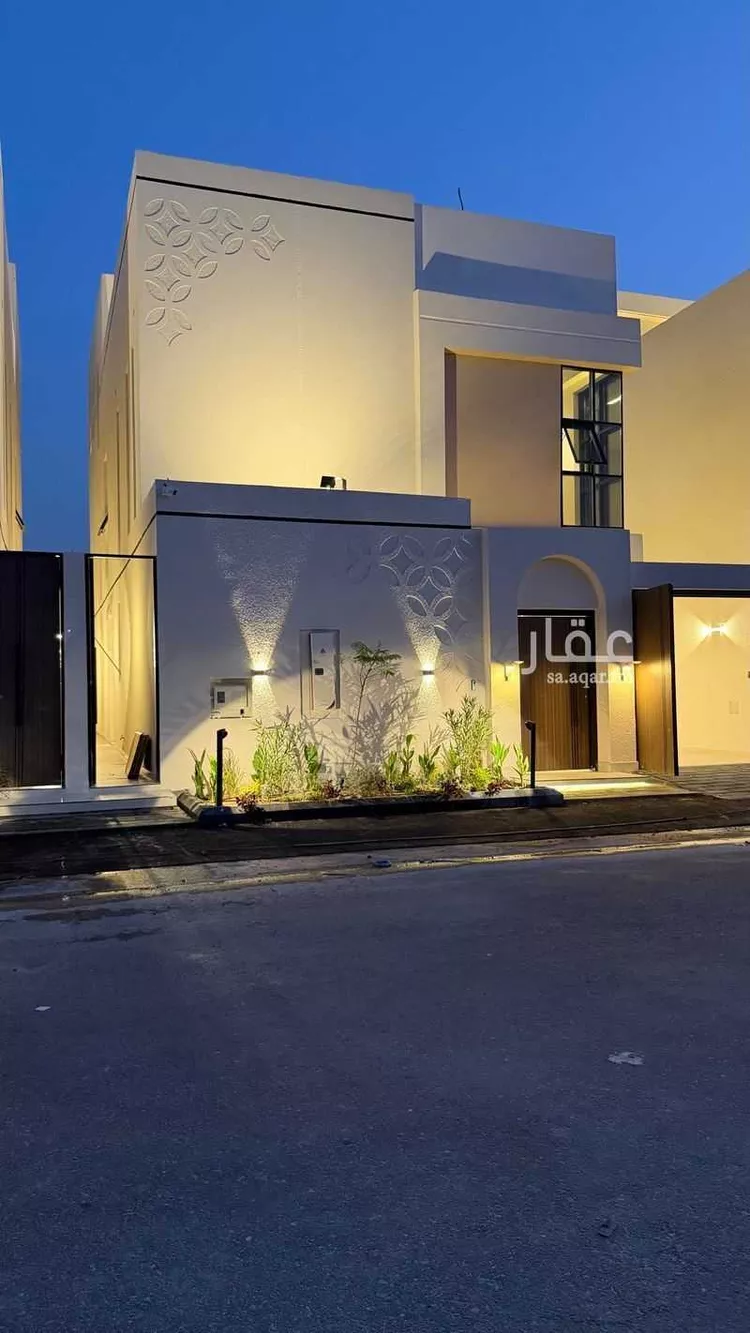 Villa for Sale in Al Hofuf Jonob Mansobi Al Taleem