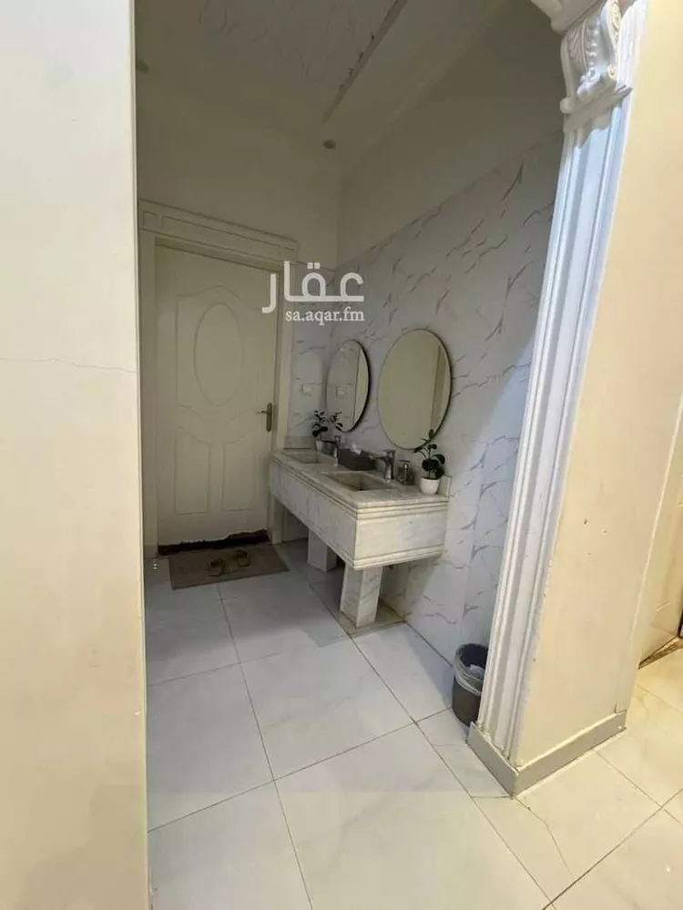فيلا للبيع في شارع علي بن نصرالله المصري, حي الرمال, مدينة الرياض, منطقة الرياض 10