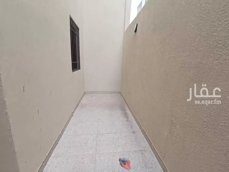 دور للبيع في شارع الصرة, حي بدر, مدينة الرياض, منطقة الرياض 8