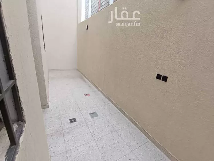 دور للبيع في شارع الصرة, حي بدر, مدينة الرياض, منطقة الرياض 18