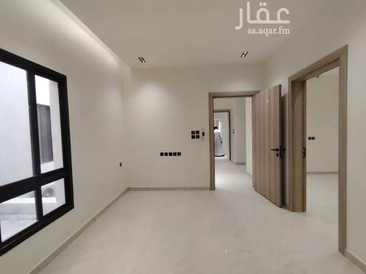دور للبيع في شارع شعيب المدائني, حي طويق, مدينة الرياض, منطقة الرياض 11