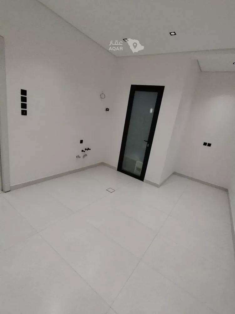 Floor for Sale in Riyadh Ad Duraihimiyah 13