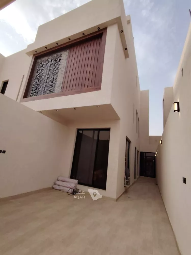 Floor for Sale in Riyadh Tuwaiq 15