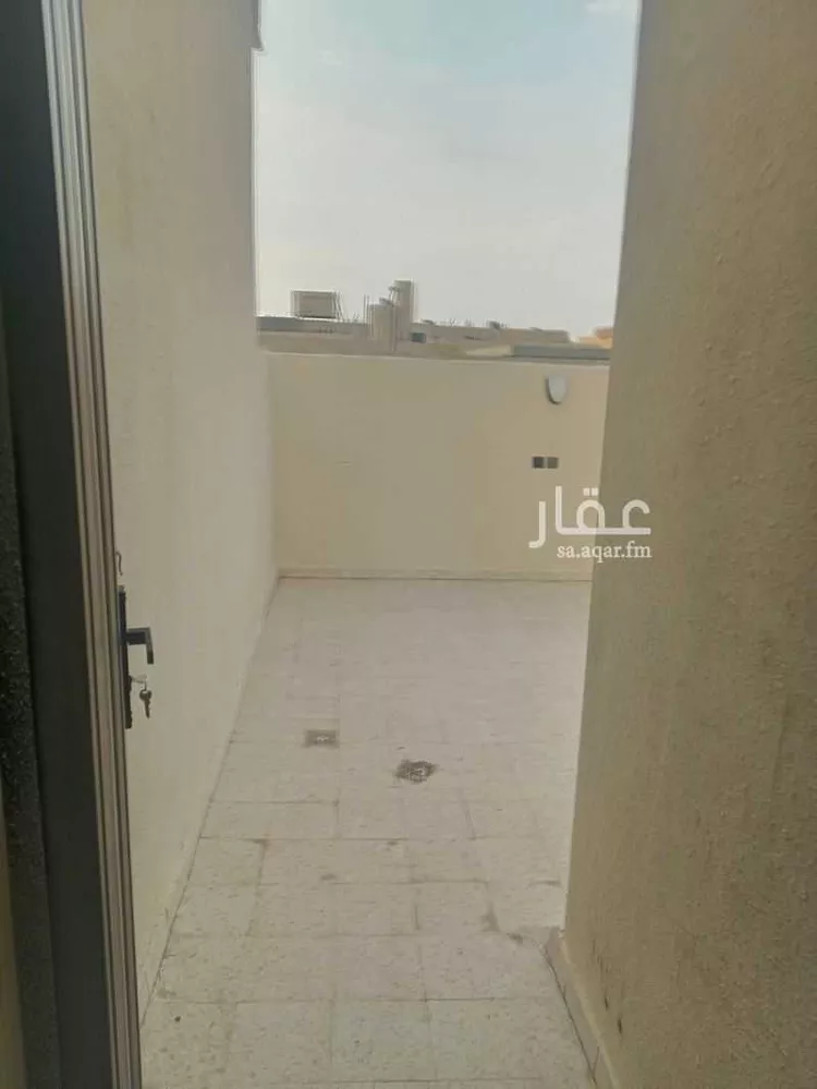 دور للبيع في شارع الصرة, حي بدر, مدينة الرياض, منطقة الرياض 10