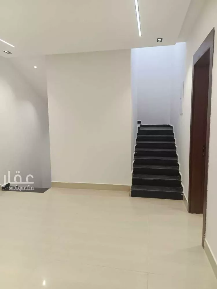 فيلا للبيع في شارع أم الخير الشامية, حي العريجاء الغربي, مدينة الرياض, منطقة الرياض صورة 5