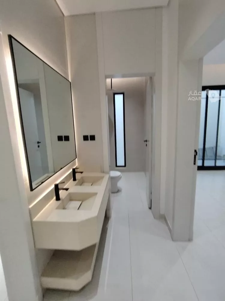 Floor for Sale in Riyadh Ad Duraihimiyah 12