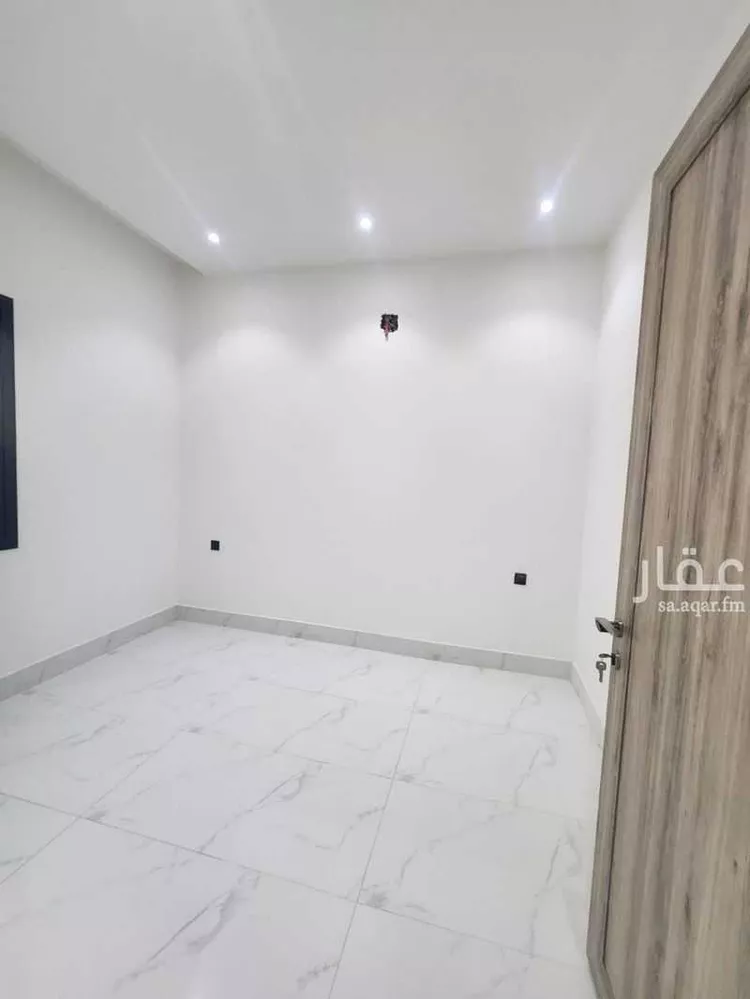 Floor for Sale in Riyadh Al Uraija Al Gharbiyah صورة 4