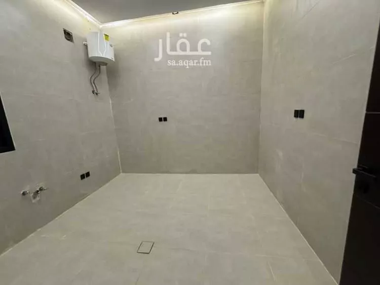 دور للبيع في شارع احمد بن مغيث الصدفي, حي طويق, مدينة الرياض, منطقة الرياض 7