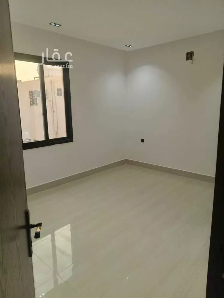 فيلا للبيع في شارع أم الخير الشامية, حي العريجاء الغربي, مدينة الرياض, منطقة الرياض صورة 3