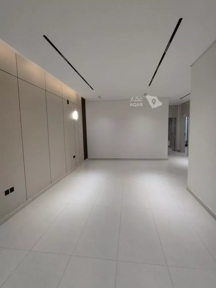 Floor for Sale in Riyadh Ad Duraihimiyah 9