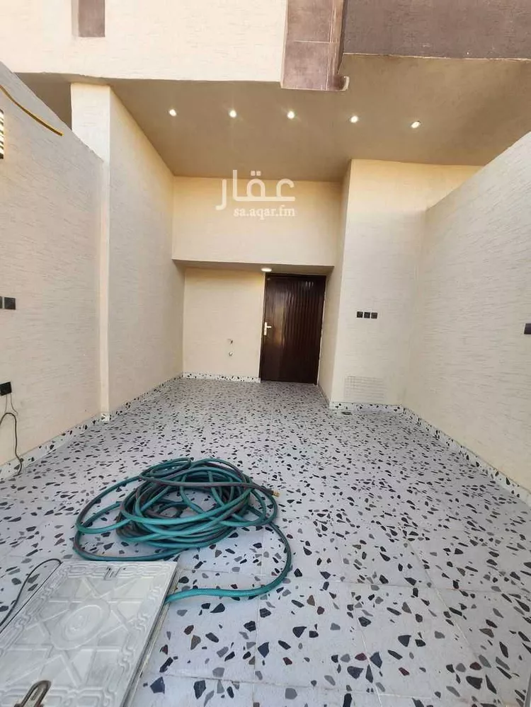 دور للبيع في شارع ابي الفتوح ابي الحسن, حي طيبة, مدينة الرياض, منطقة الرياض صورة 3