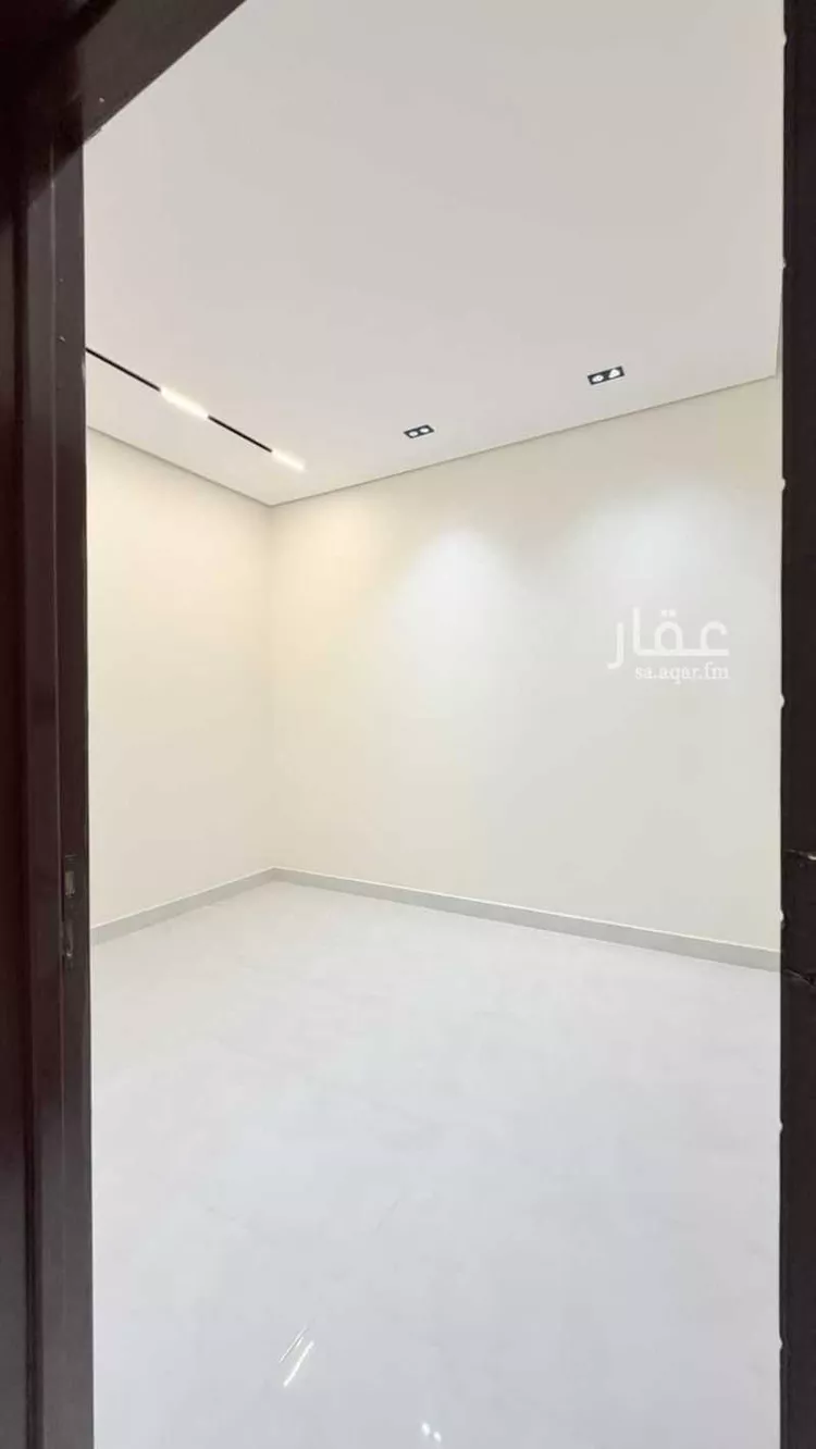 شقة للبيع في شارع غالب المحاربي, حي العزيزية, مدينة الرياض, منطقة الرياض صورة 4