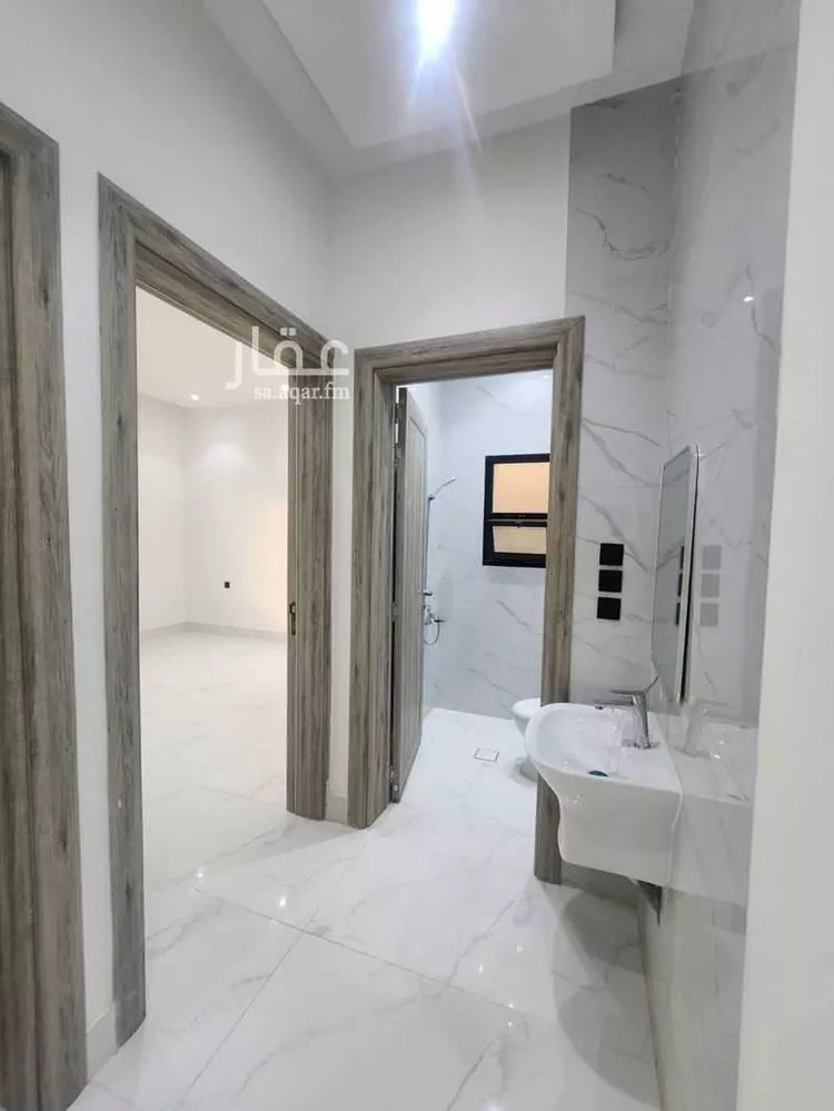 دور للبيع في شارع أم أيمن المحدثة, حي العريجاء الغربي, مدينة الرياض, منطقة الرياض 6