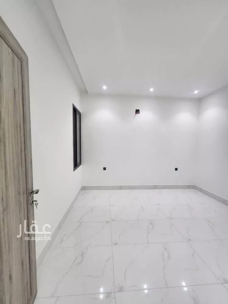 دور للبيع في شارع أم أيمن المحدثة, حي العريجاء الغربي, مدينة الرياض, منطقة الرياض 10