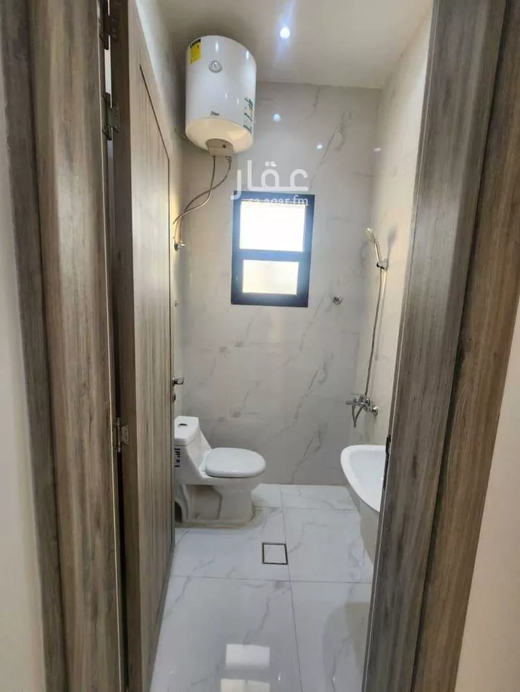 Floor for Sale in Riyadh Al Uraija Al Gharbiyah صورة 4