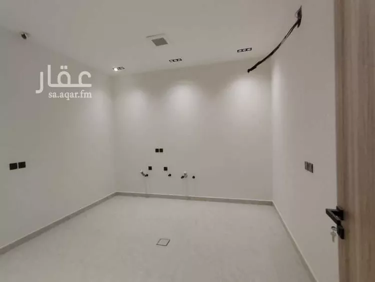 دور للبيع في شارع شعيب المدائني, حي طويق, مدينة الرياض, منطقة الرياض 8