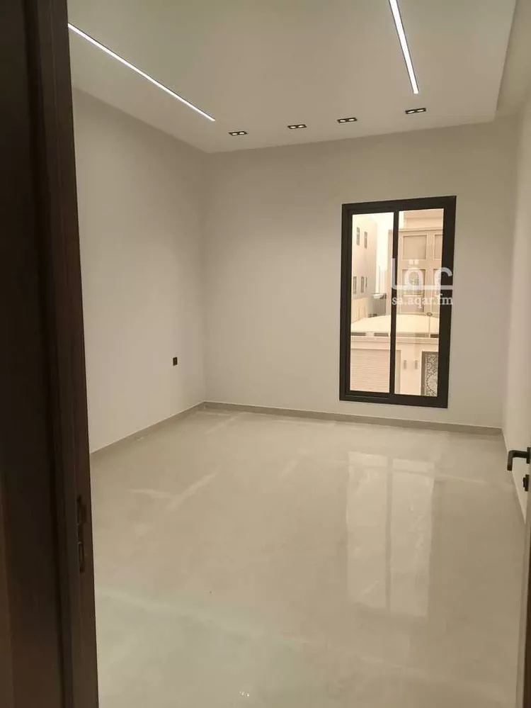 فيلا للبيع في شارع ماجد بن معيد, حي طويق, مدينة الرياض, منطقة الرياض صورة 2