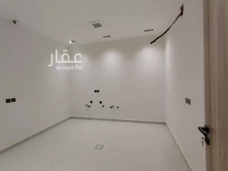 دور للبيع في شارع شعيب المدائني, حي طويق, مدينة الرياض, منطقة الرياض 8
