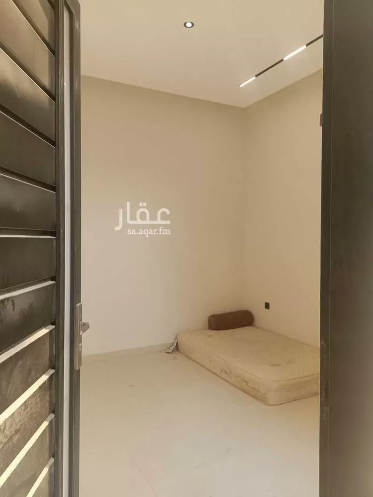 فيلا للبيع في شارع المزاريع, حي الحزم, مدينة الرياض, منطقة الرياض 7