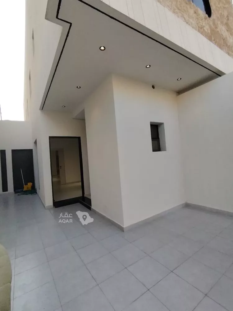 دور للبيع في شارع جبل المكبر, حي الدريهمية, مدينة الرياض, منطقة الرياض صورة 3