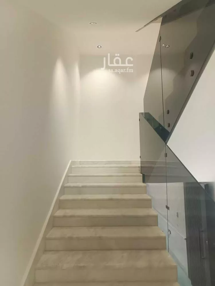 فيلا للبيع في شارع أبي عمرو الياسري, حي بدر, مدينة الرياض, منطقة الرياض صورة 3