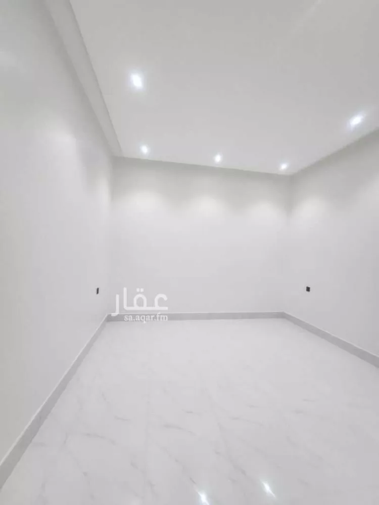 فيلا للبيع في شارع أم الخير الشامية, حي العريجاء الغربي, مدينة الرياض, منطقة الرياض صورة 2
