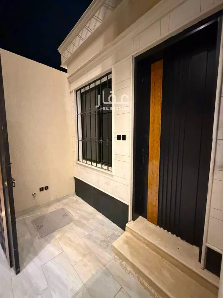 فيلا للبيع في شارع ابن خزرج, حي العريجاء الغربي, مدينة الرياض, منطقة الرياض صورة 3