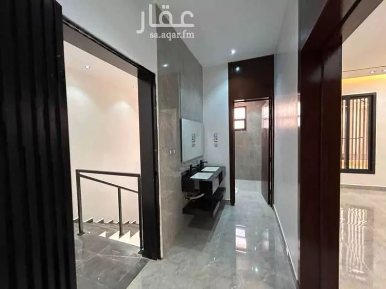 دور للبيع في شارع العزيزيه مخطط رسن , حي طيبة, مدينة الرياض, منطقة الرياض صورة 2