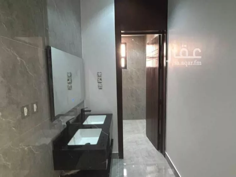دور للبيع في شارع العزيزيه مخطط رسن , حي طيبة, مدينة الرياض, منطقة الرياض صورة 3