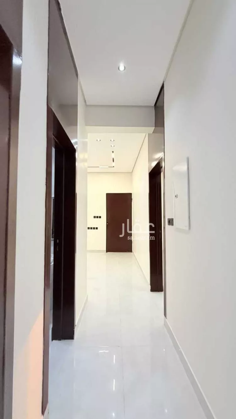 شقة للبيع في شارع غالب المحاربي, حي العزيزية, مدينة الرياض, منطقة الرياض 9