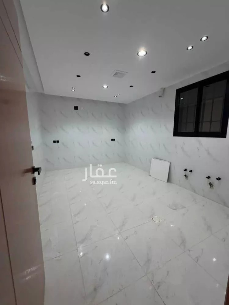 فيلا للبيع في شارع ابن خزرج, حي العريجاء الغربي, مدينة الرياض, منطقة الرياض 8