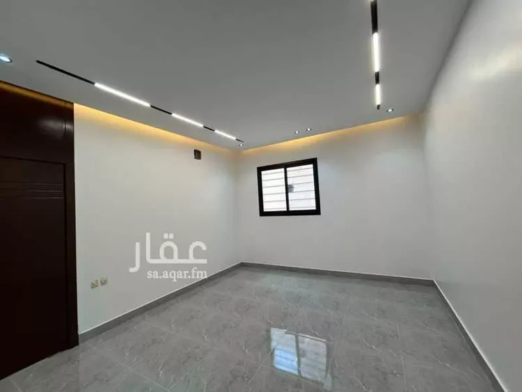 دور للبيع في شارع العزيزيه مخطط رسن , حي طيبة, مدينة الرياض, منطقة الرياض صورة 3