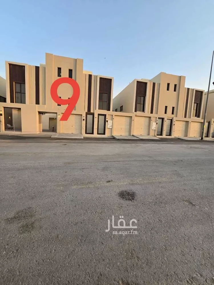 دور للبيع في شارع بعلبك, حي عكاظ, مدينة الرياض, منطقة الرياض