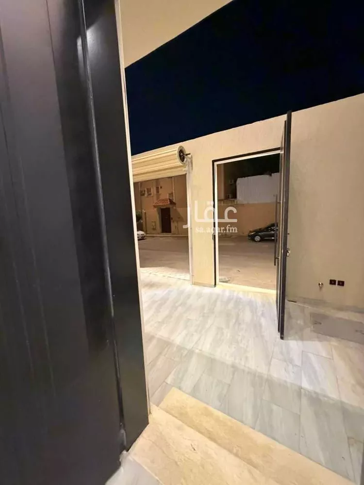 فيلا للبيع في شارع ابن خزرج, حي العريجاء الغربي, مدينة الرياض, منطقة الرياض صورة 5