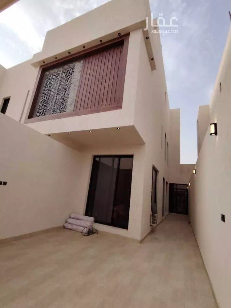 دور للبيع في شارع شعيب المدائني, حي طويق, مدينة الرياض, منطقة الرياض صورة 3