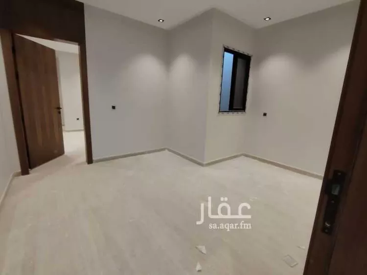 دور للبيع في شارع بعلبك, حي عكاظ, مدينة الرياض, منطقة الرياض 9