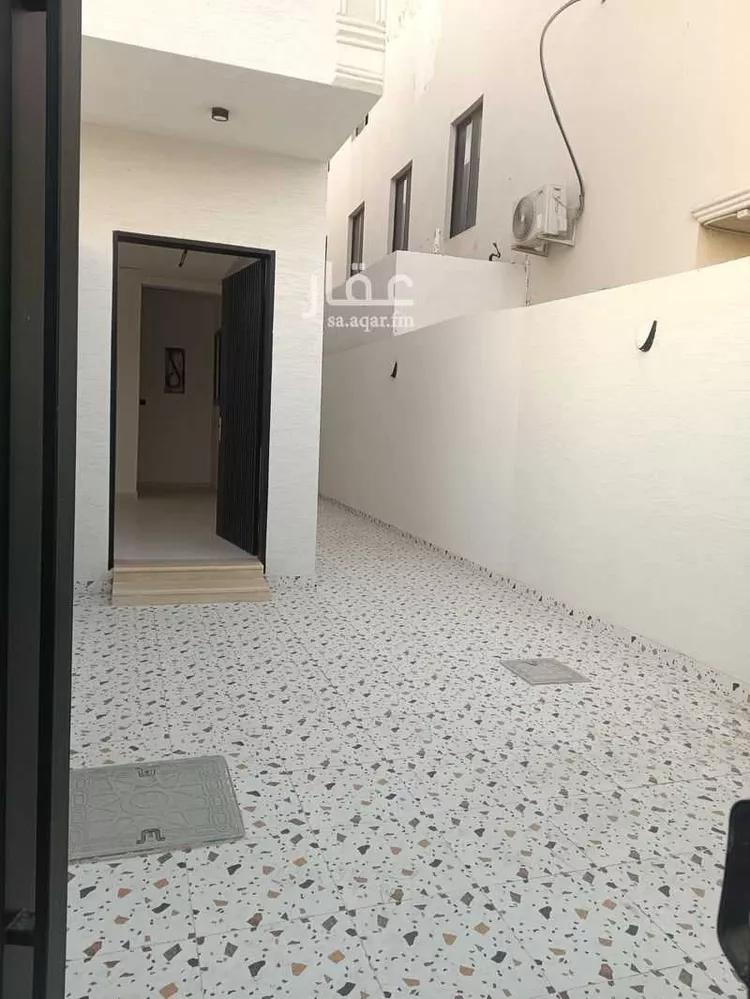 دور للبيع في شارع مرزوقي الجاوه, حي العوالي, مدينة الرياض, منطقة الرياض 15