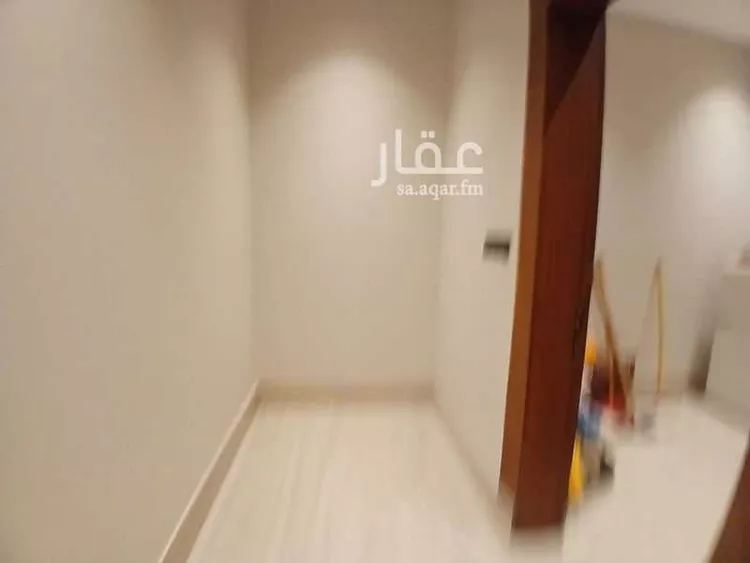 دور للبيع في شارع قريب من الدائري وخديجه , حي العريجاء الغربي, مدينة الرياض, منطقة الرياض صورة 2