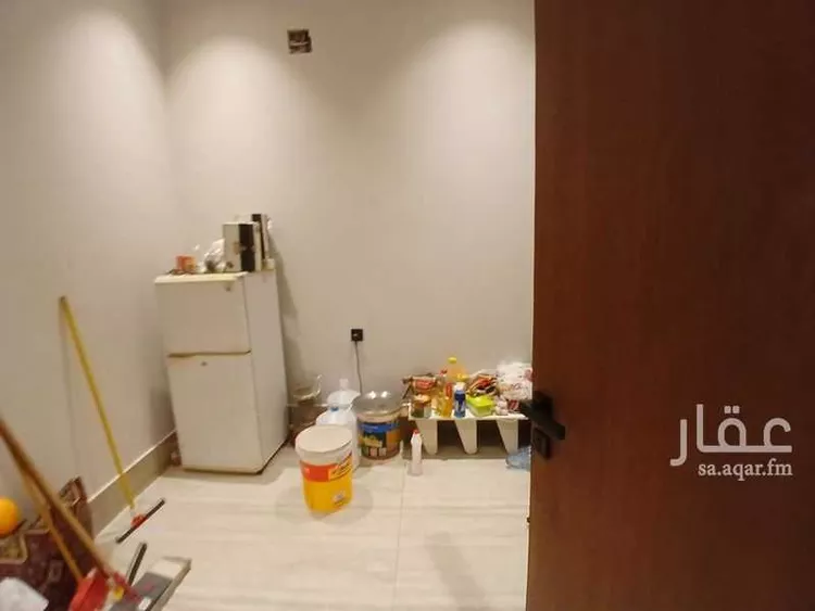 فيلا للبيع في شارع قريب من الدائري وخديجه , حي العريجاء الغربي, مدينة الرياض, منطقة الرياض 16
