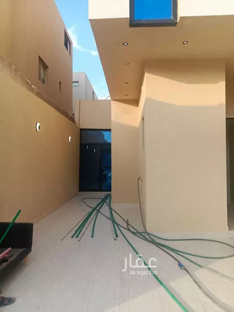 فيلا للبيع في شارع المزاريع, حي الحزم, مدينة الرياض, منطقة الرياض 11
