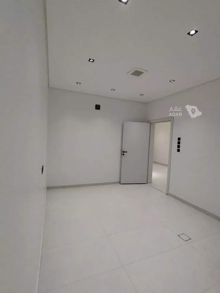 Floor for Sale in Riyadh Ad Duraihimiyah 13