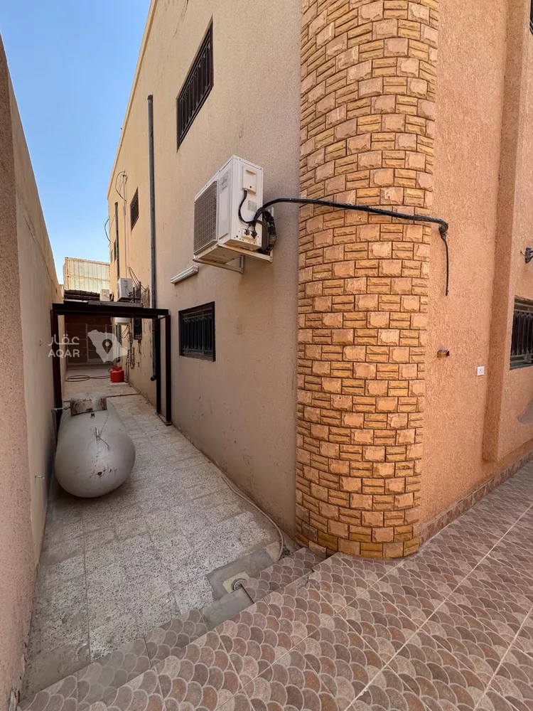 Villa for Sale in Buraydah Al Basateen 5