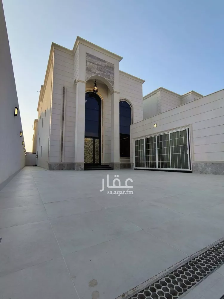 فيلا للبيع في شارع الشعله, حي البحيرة, مدينة الخبر, المنطقة الشرقية صورة 2